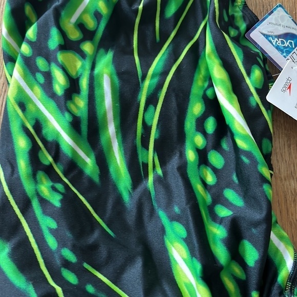 NWT $72 Speedo Women's Reigning Light Flyback One Piece Swimsuit Size: 30 / 4 - Picture 3 of 5